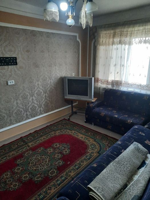 Срочно продаётся 1 комнатная квартира, Поворот, Зафар ресторан