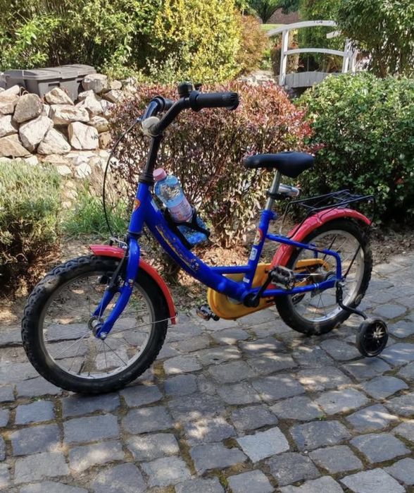 Bicicleta copii cu roti ajutătoare