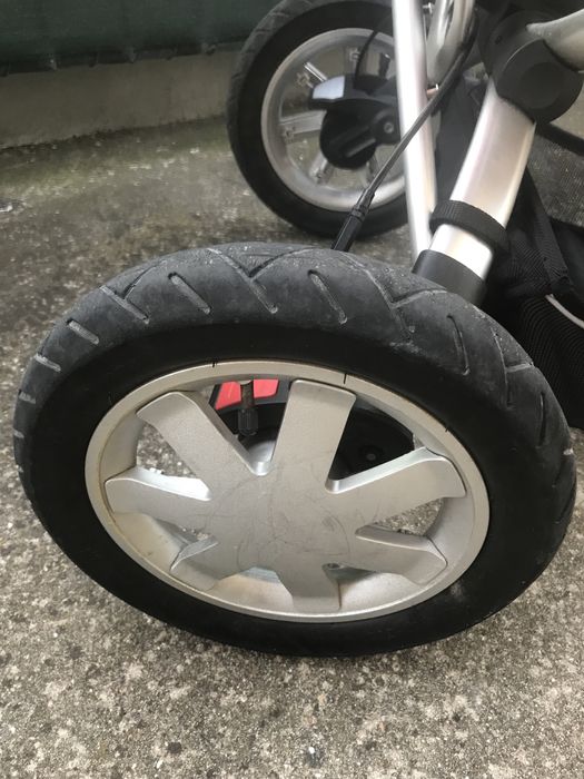 Бебешка количка-Quiny buzz