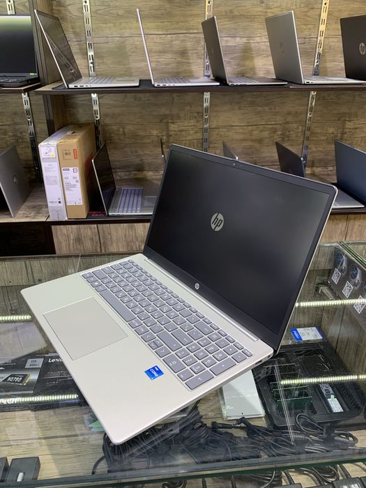 HP Laptop g10 15.6