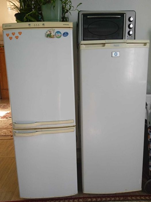 Холодильники продается