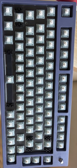 Tastatura mecanica QwertyKey