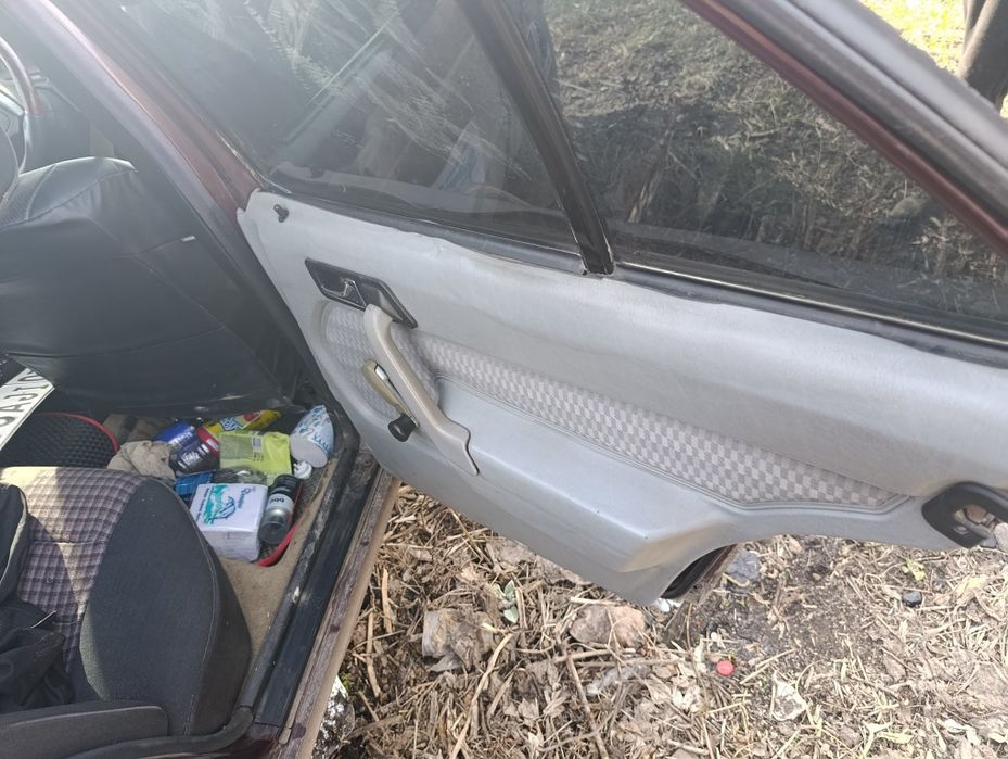 Двигатель 102 . Запчасти 190 мерс