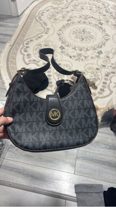 2 Сумки небольшие