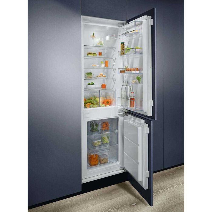 Хладилник с фризер за вграждане ELECTROLUX IK2620BR