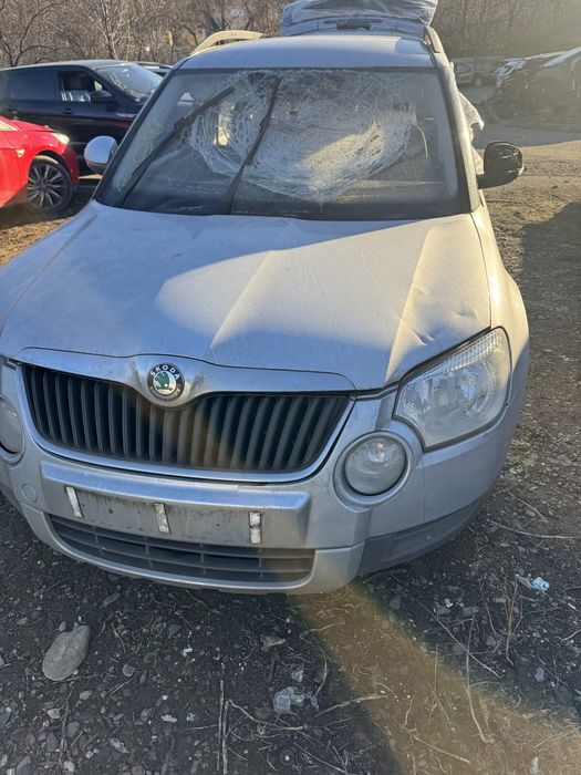 Fata completa Skoda Yeti 2013