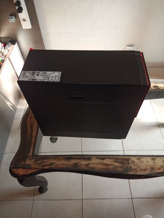 Кутия за компютър FUJITSU