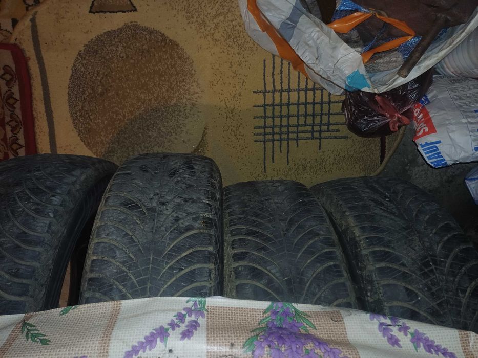 Vand anvelope Goodyear