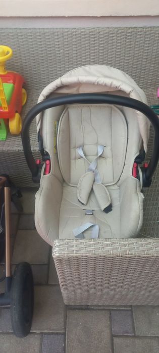 Cărucior 3 în 1 Beleco + scoica bebe