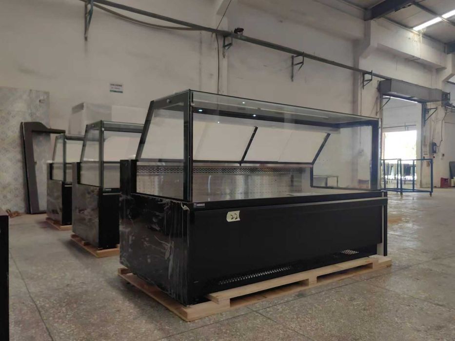 Vitrină frigorifică 250 cm pentru măcelării