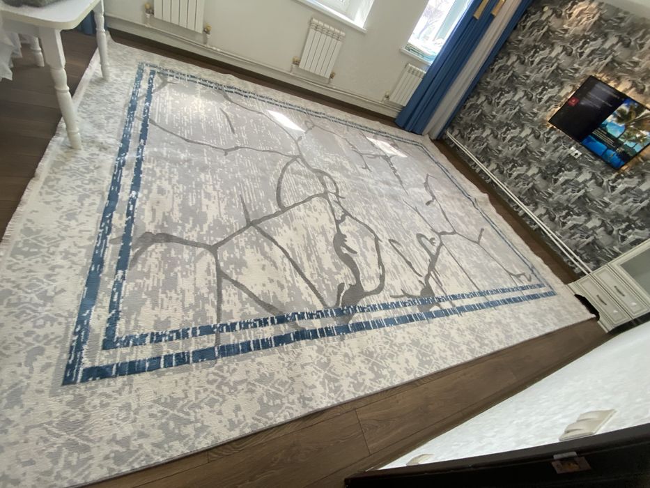 Продам ковер состояние нового 5х4