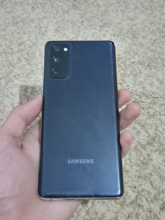 Samsung S20 FE 128 гб
