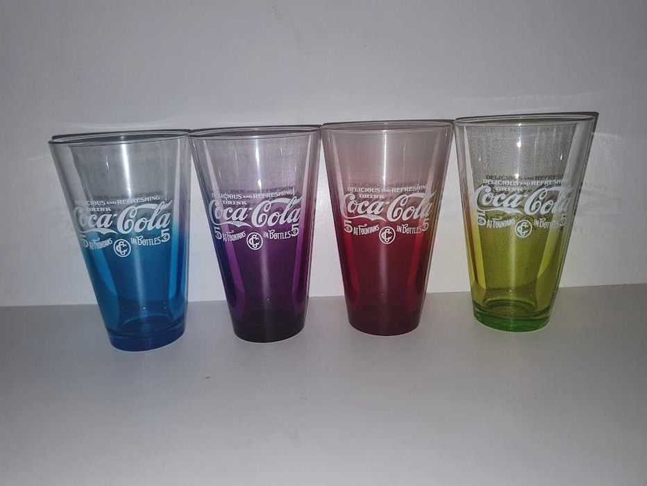 Чаши на Кока Кола