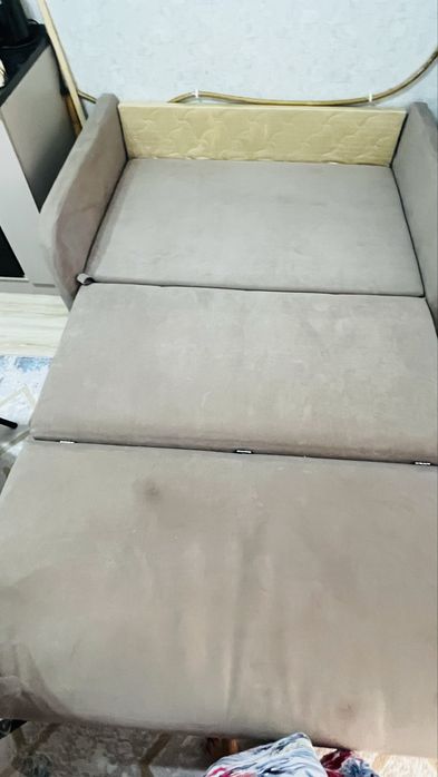 Продам диван срочно