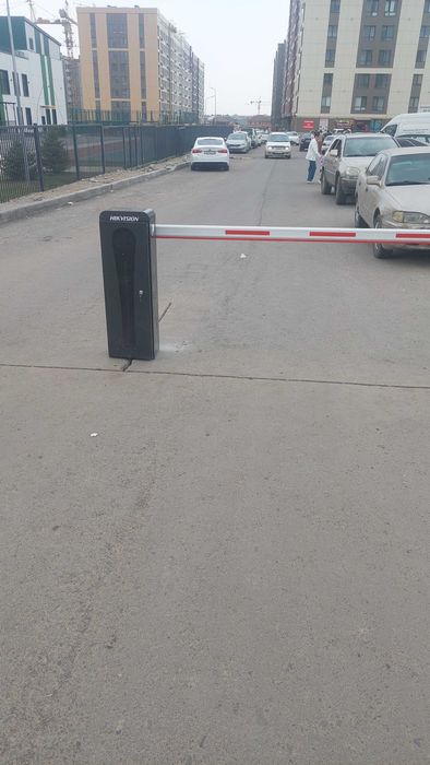 Продам шлагбаум Hikvision