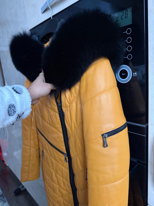 Haină din piele naturală