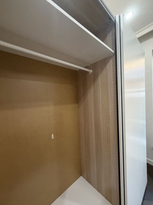 Шкаф от Ikea в идеальном состоянии