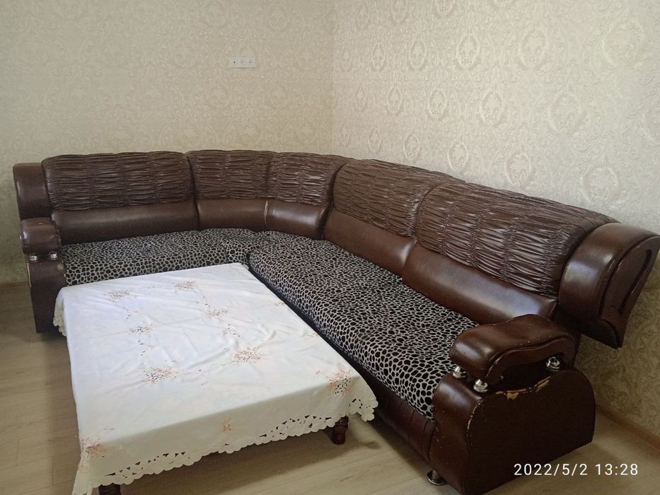 Mebel ugolok sotiladi