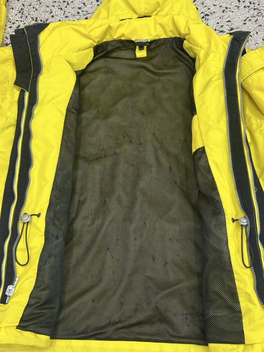 Мъжко яке FERRARI . Размер M/L