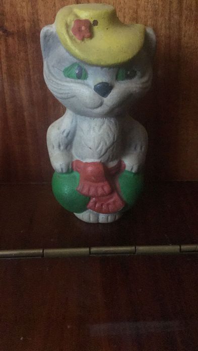 Продам игрушку три кота