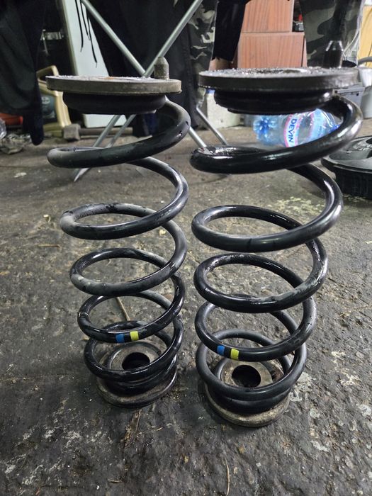 Пружини за Golf 5