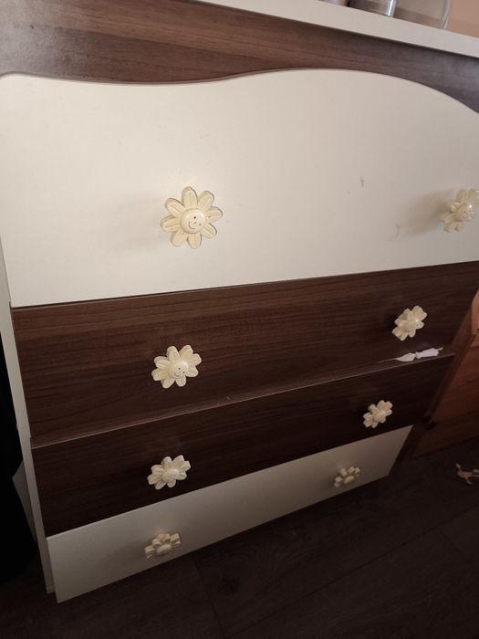 Шкаф за детска стая