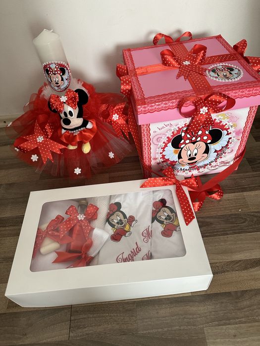 Cutii dar,set trusou si lumanare pentru botez si nunta