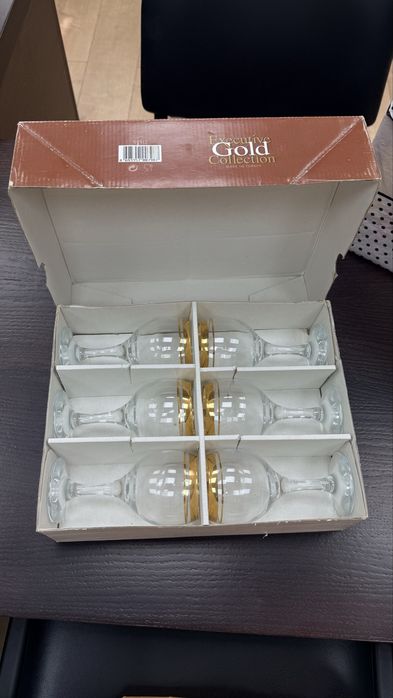 Продам набор бокалов для вина