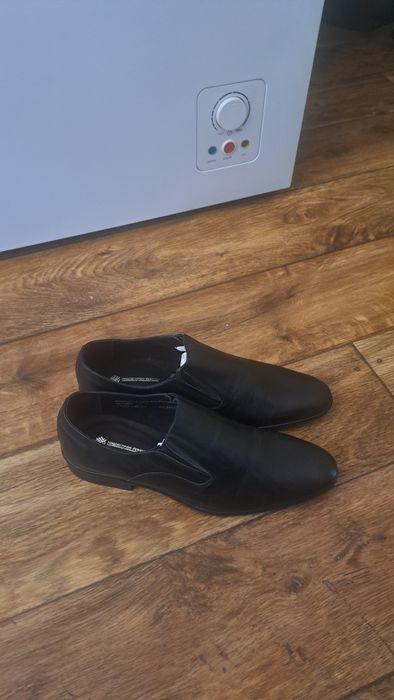 Продам туфли мужские новый