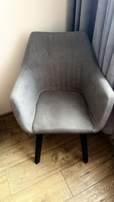 Комплект трапезни столове тип кресло