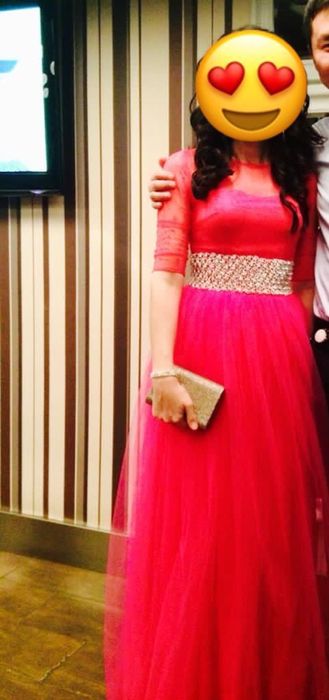 Платье, состряние отличное одевалось пару раз