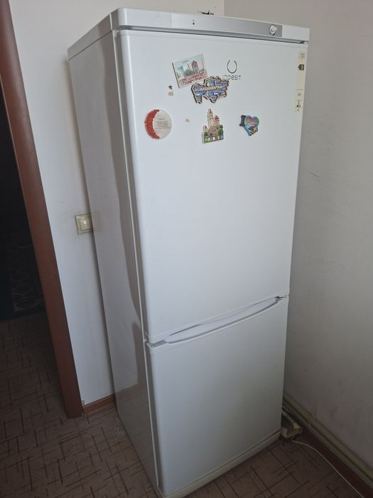 Холодильник и тв