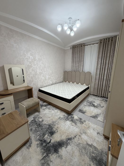 Gulistonda yangi qurilgan domda ideal rimontli dom