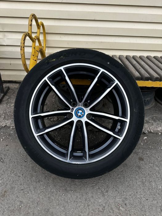 Продам летнюю резину 245/45 R18  Michelin