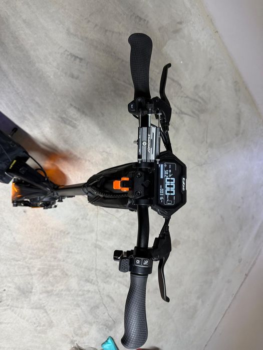 Trotineta electrica adulti