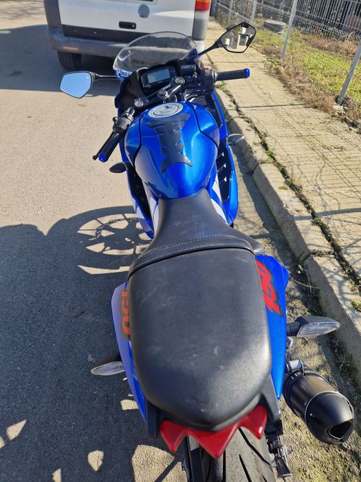 Suzuki gsxr 125 A1