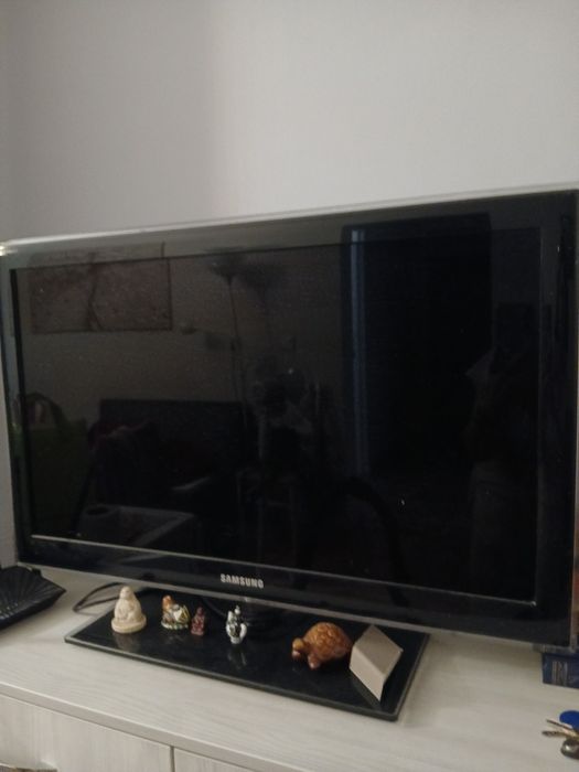 Телевизор продам