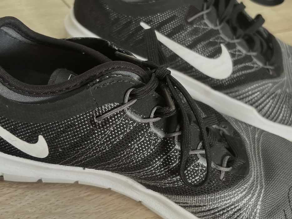 Женски обувки на NIKE