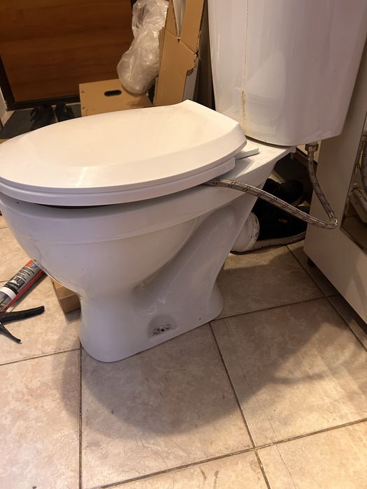 Отдам бесплатно унитаз