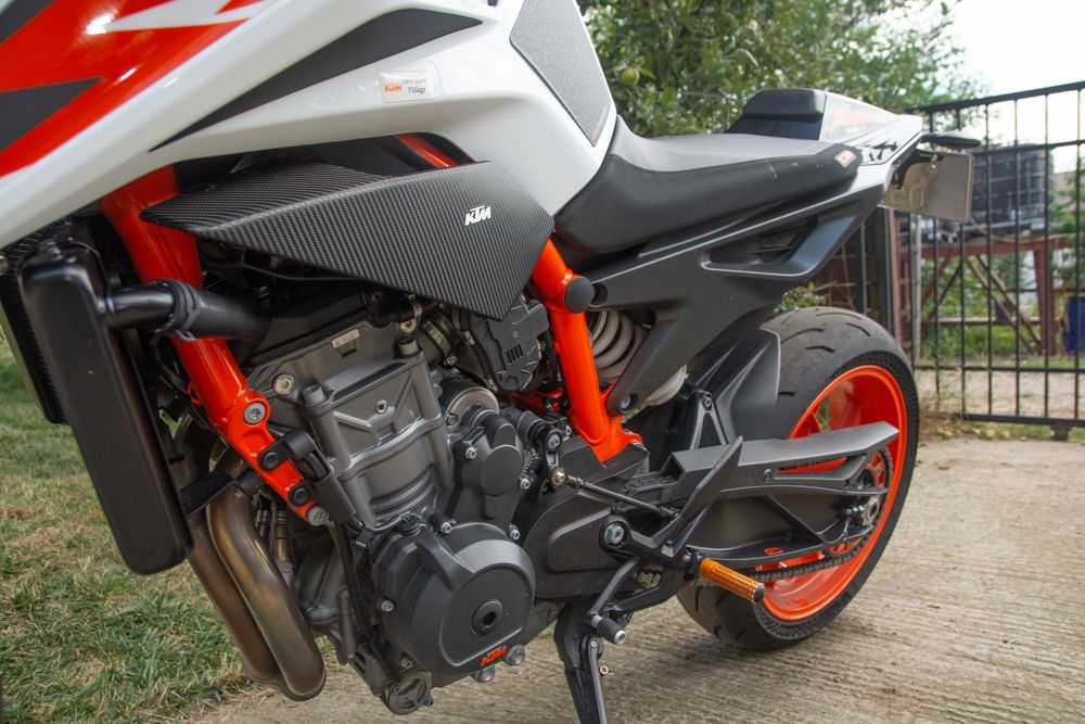 KTM 890 Duke R 2020