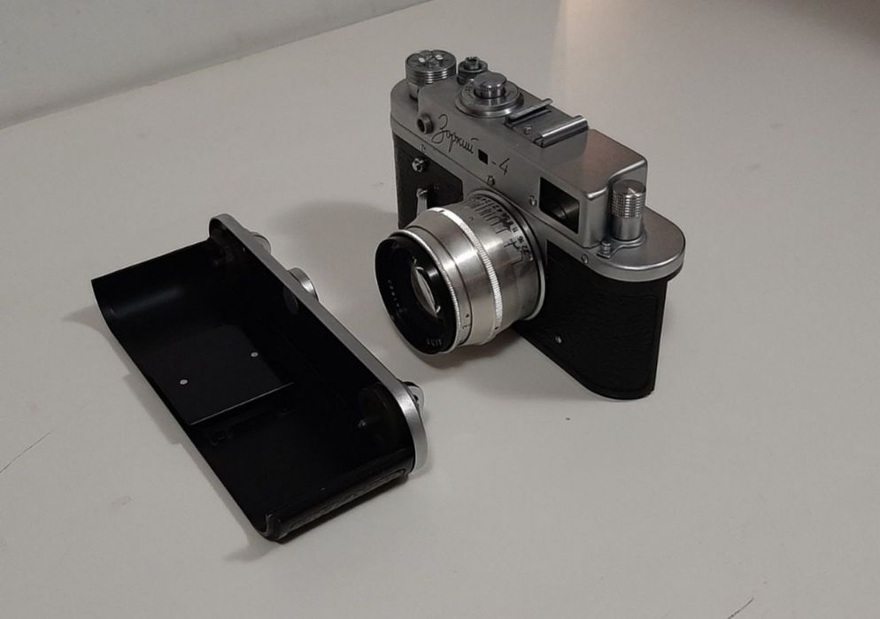 !!! -Диктофон " PANASONIC" + Фотоапарат  "Зоркий 4 "