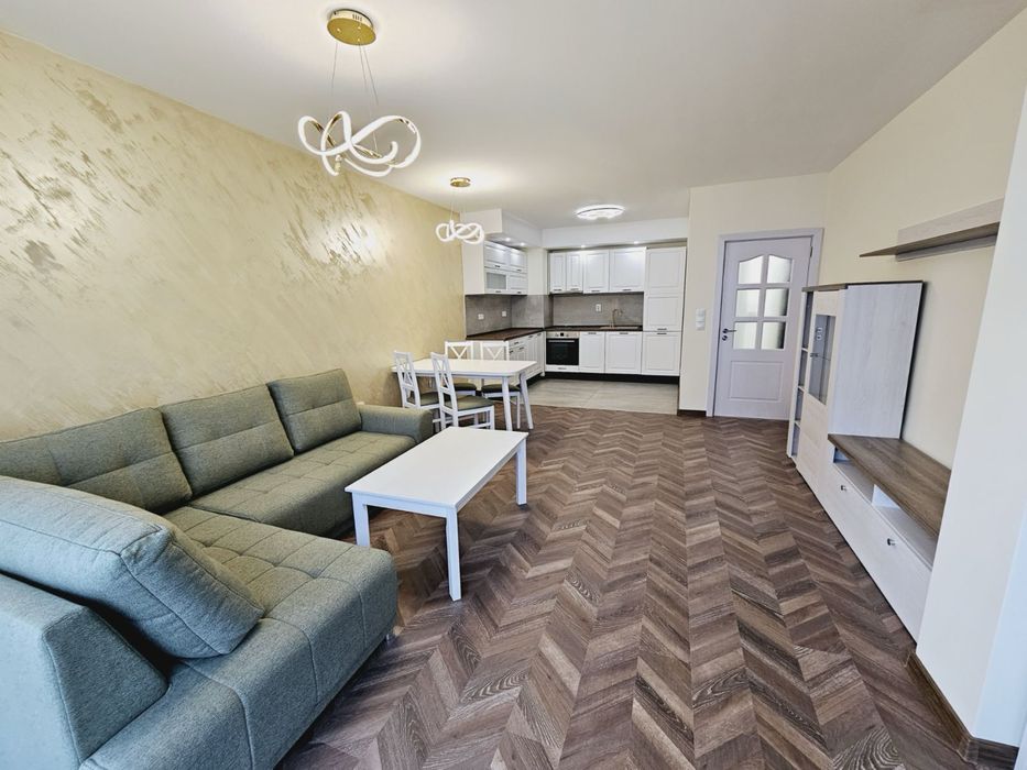 Дава се под наем Двустаен апартамент в Пловдив, Мараша - 80 кв.м за 663 € - Снимка #1