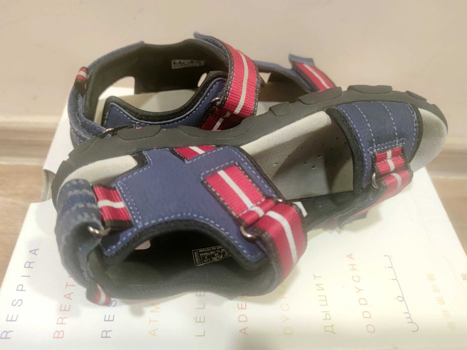 Детски сандали Geox