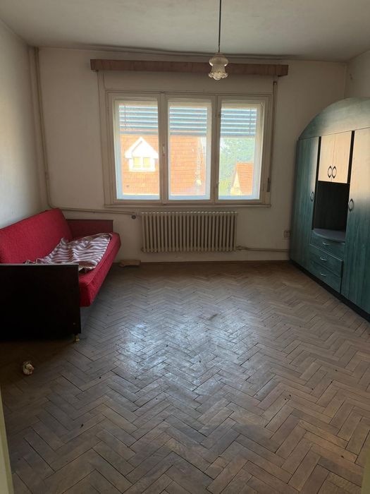 Casa de vânzare în Alesd, strada Cloșca