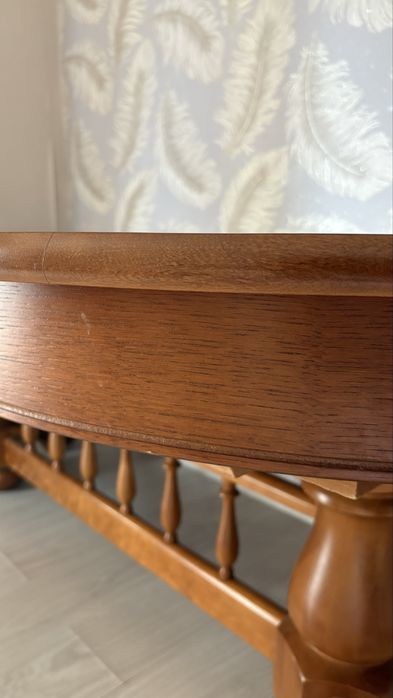 Продам стол из натурального дерево