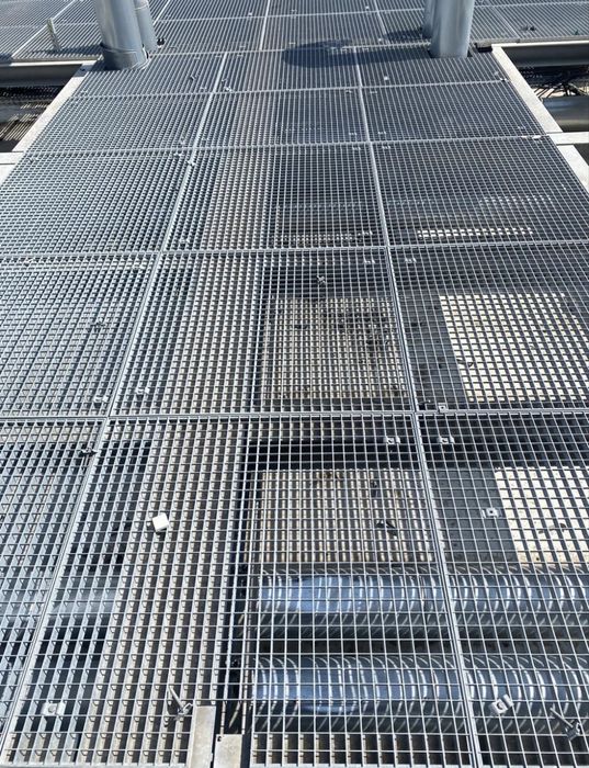 Gratare zincate metalice