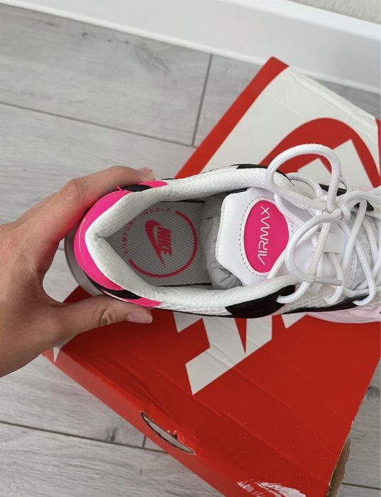 Кроссовки Nike новые