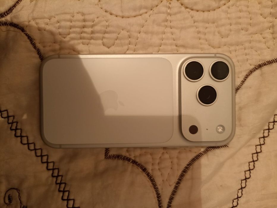 Iphone 17 pro 256гб