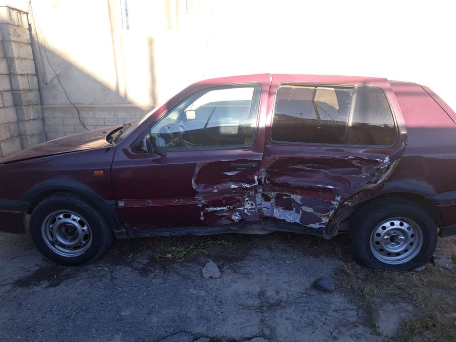 Голф 3  1994 1’8 моно