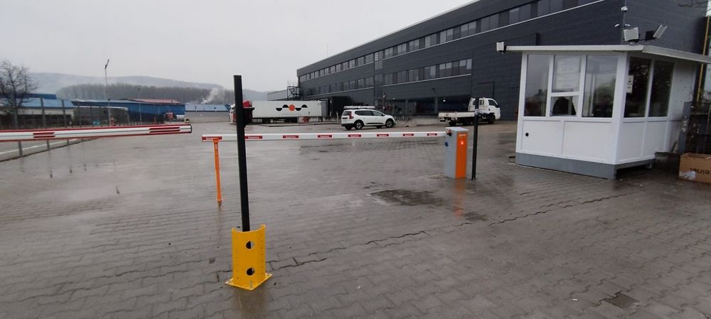 Montăm sisteme de securitate și instalații electrice complete, autorizate ANRE și IGSU, pentru locuințe, birouri, spații comerciale și industriale.